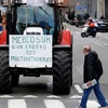 Nông dân Bỉ phản đối bên ngoài cuộc họp của các Bộ trưởng nông nghiệp EU tại Brussels. (Nguồn: Reuters)
