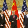 Đại diện Thương mại Mỹ Robert Lighthizer, Phó Thủ tướng Trung Quốc Lưu Hạc và Bộ trưởng Tài chính Steven Mnuchin tại vòng đàm phán hồi tháng 2/2/2019. (Ảnh: AFP/TTXVN)