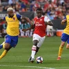 Arsenal (áo đỏ) thắng 3-0 trước Colorado Rapids. (Nguồn: Mirror)