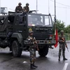 Binh sỹ Ấn Độ gác tại một tuyến phố ở Jammu ngày 5/8/2019. (Ảnh: AFP/TTXVN)