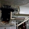 Một tòa nhà bị hư hỏng sau vụ không kích của Israel. (Nguồn: AP)