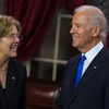 Cựu Phó Tổng thống Mỹ Joe Biden và thượng nghị sỹ Elizabeth Warren (trái). (Nguồn: AP)