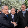 Thủ tướng Israel Benjamin Netanyahu, Tổng thống Reuven Rivlin và Lãnh đạo đảng Xanh-Trắng Benny Gantz ở Jerusalem. (Ảnh: THX/TTXVN)