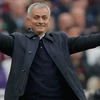 Cận cảnh HLV Jose Mourinho khởi đầu hoàn hảo cùng Tottenham