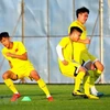 U23 Việt Nam nỗ lực tập luyện trước trận gặp U23 UAE. (Ảnh: Hoàng Linh/TTXVN)