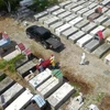 Một bãi chôn cất ở Guayaquil, Ecuador, trung tâm bùng phát đại dịch dữ dội nhất tại châu Mỹ Latinh. (Nguồn: Getty Images)