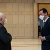 Tổng thống Syria Bashar al-Assad (phải) gặp Ngoại trưởng Iran Mohammad Javad Zarif. (Nguồn: Reuters)