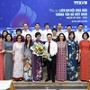 Ban Chấp hành Liên chi hội Nhà báo TTXVN nhiệm kỳ 2020-2025 ra mắt Đại hội. (Ảnh: Minh Quyết/TTXVN)