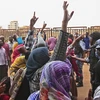Người dân Sudan tại thủ đô Khartoum. (Ảnh: AFP/TTXVN)