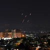 Israel tấn công nhằm vào căn cứ không quân Syria, 1 binh sỹ thiệt mạng
