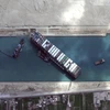 [Video] Hình ảnh mới nhất về tàu Ever Given bị kẹt ở kênh đào Suez