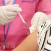 [Video] Nhiều quốc gia tiêm hơn 1 liều vaccine cho người dân
