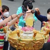 Phát động tuần lễ 'Tắm Phật online,' góp quỹ phòng chống COVID-19