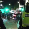 [Video] Fan Chelsea đánh nhau với cảnh sát sau khi đội nhà vô địch