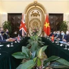 Việt Nam đề nghị Anh ưu tiên hỗ trợ tiếp cận nguồn cung vaccine