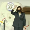 Phó Tổng thống Hoa Kỳ Kamala Harris tại Sân bay Quốc tế Nội Bài, Hà Nội. (Ảnh: Lâm Khánh/TTXVN) 