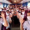 Đoàn cán bộ y tế Phú Thọ hăng hái lên đường hỗ trợ thành phố Hà Nội chống dịch COVID-19. (Ảnh: Trung Kiên/TTXVN)