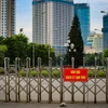 Hà Nội: Phong tỏa Công viên Cầu Giấy và tìm người đến chợ Đồng Xuân