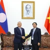 Phó Thủ tướng Lê Văn Thành hội kiến với Phó Chủ tịch Quốc hội Lào