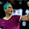 Cận cảnh Nadal ngược dòng kịch tính, lên ngôi Australian Open