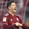 Lewandowski đi vào lịch sử, Bayern bỏ xa Dortmund đến 7 điểm