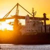 ​EC đề xuất lệnh cấm nhập khẩu than và cấm tàu của Nga cập cảng