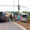 Lâm Đồng: Xe đầu kéo và xe du lịch va chạm, 7 người bị thương