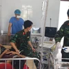 Bệnh xá đảo Song Tử Tây cấp cứu ngư dân Bình Định bị tai nạn trên biển