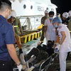 Đưa một thủy thủ tàu nước ngoài bị thương vào điều trị tại Nha Trang