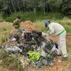 Bắt tạm giam đối tượng chôn lấp hơn 600 tấn chất thải ra môi trường