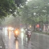 Hà Nội tiếp tục nồm ẩm, nhiều nơi trên cả nước mưa lớn vào cuối tuần