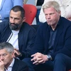 Bayern sa thải Kahn và Salihamidzic ngay sau khi đăng quang
