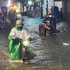 Thành phố Hồ Chí Minh ngập nặng sau cơn mưa lớn trong đêm