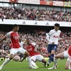 Arsenal-Tottenham chia điểm kịch tính, Newcastle thiết lập kỷ lục