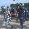Bệnh xá đảo Song Tử Tây cấp cứu ngư dân bị giảm áp do lặn sâu