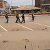 Hình ảnh lực lượng an ninh Cameroon trên đường phố Bamenda, tháng 2/2021. (Nguồn: Jeune Afrique)