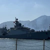 Tàu 016 Quang Trung tại cảng Ngang Thuyền Châu. (Ảnh: TTXVN phát)