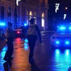 Cảnh sát phong tỏa gần hiện trường vụ nổ súng tại Trường Đại học Charles ở thủ đô Praha, CH Séc, ngày 21/12/2023. (Ảnh: THX/TTXVN)