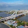 Cầu Trần Hoàng Na nối 2 quận Ninh Kiều và Cái Răng. (Ảnh: Thanh Liêm/TTXVN)