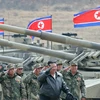 Nhà lãnh đạo Triều Tiên chỉ đạo cuộc tập trận xe tăng