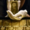 Vàng miếng được bán tại Tokyo, Nhật Bản. (Ảnh: AFP/TTXVN)