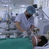 Bệnh nhân được chăm sóc tích cực tại Khoa Hồi sức tích cực-Chống độc, Bệnh viện Đa khoa tỉnh. (Nguồn: Báo Lào Cai)