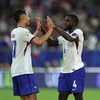 William Saliba và Dayot Upamecano vắng mặt trong buổi tập mới nhất của Đội tuyển Pháp. (Nguồn: AP)