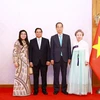 Thủ tướng Phạm Minh Chính và Phu nhân cùng Thủ tướng Hàn Quốc Han Duck Soo và Phu nhân. (Ảnh: Dương Giang/TTXVN)