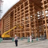 Ước tính khoảng 20.000m3 gỗ sẽ được sử dụng để xây dựng công trình Grand Ring. (Ảnh: Nguyễn Tuyến/TTXVN)