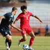 U19 Việt Nam (áo đỏ) khó có cơ hội đi tiếp tại giải U19 Đông Nam Á 2024.