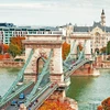 Thủ đô Budapest của Hungary nổi tiếng với kiến trúc cổ điển, thu hút khoảng 12 triệu du khách quốc tế mỗi năm.