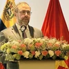 Bộ trưởng Ngoại giao Venezuela Yvan Gil Pinto phát biểu tại buổi lễ. (Ảnh: TTXVN phát)