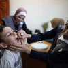 Trẻ em Palestine được uống vaccine phòng bại liệt tại trại tị nạn Al-Maghazi, miền Trung Dải Gaza ngày 2/9/2024. (Ảnh: THX/TTXVN)