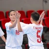 Futsal nữ Việt Nam dễ dàng đánh bại Indonesia để trở lại ngôi đầu bảng. (Nguồn: VFF)